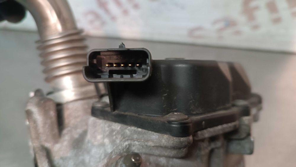 Valvula EGR Peugeot / Citroen 2.0HDI 2.2HDI 9827225180