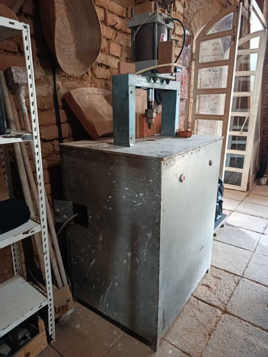 Prensa Hidráulica para azulejos