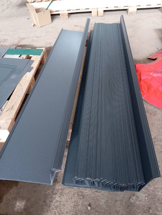 Профнастил/добірні елементи покрівлі