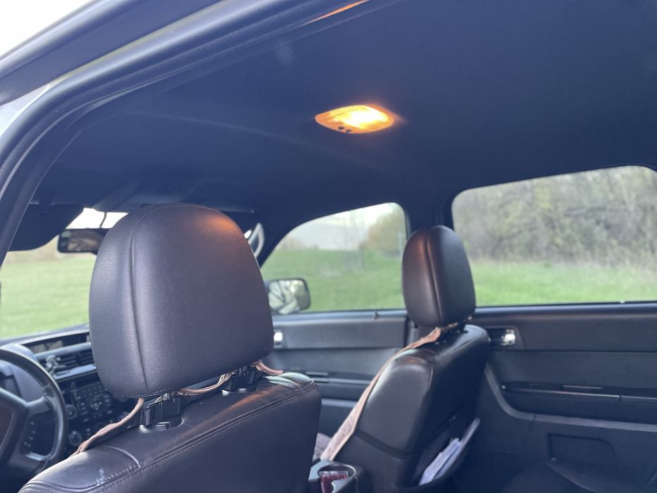 Продам Ford Escape 2010