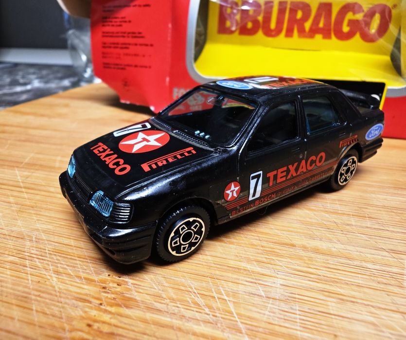Miniatura Burago 1:43 - Ford Sierra Gr. A