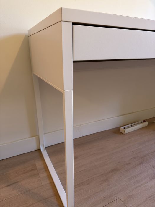 Secretária IKEA