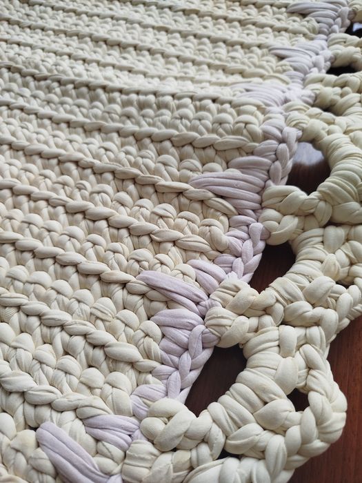 Tapete artesanal em cordão