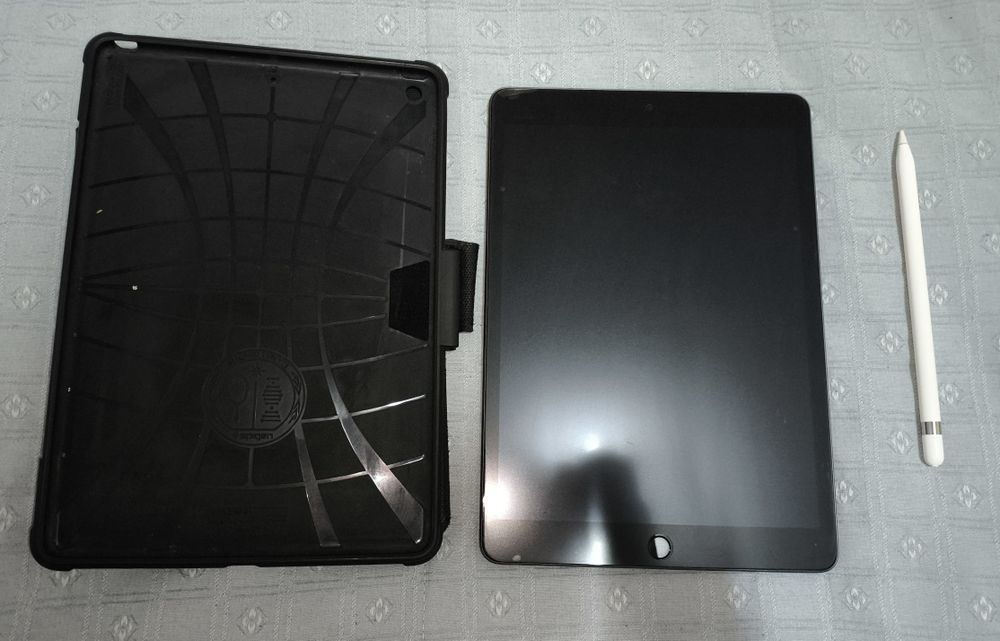 iPad 9ª Geração 64GB + Apple Pencil (original) + capa + caixas