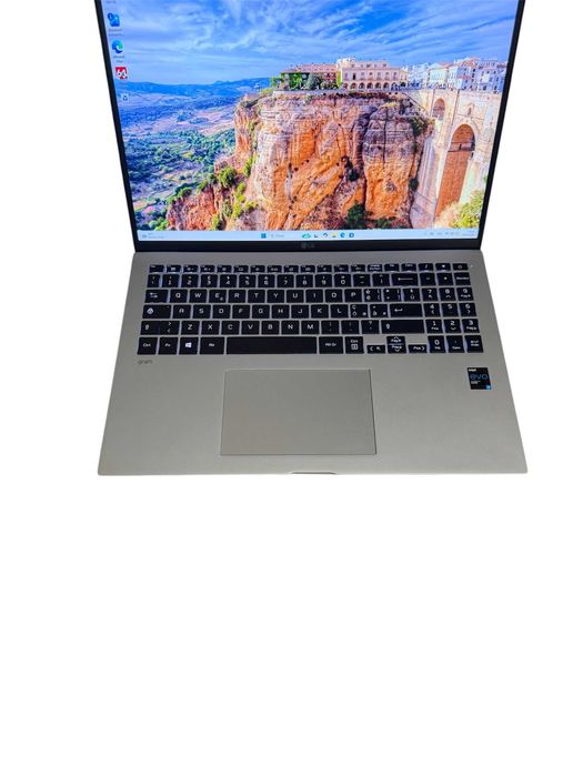 Гарантія! LG Gram 16Z90P-G.AA89D / 16” 2K QHD IPS / i7-1165G7 / 16 GB DDR4 4266MHz