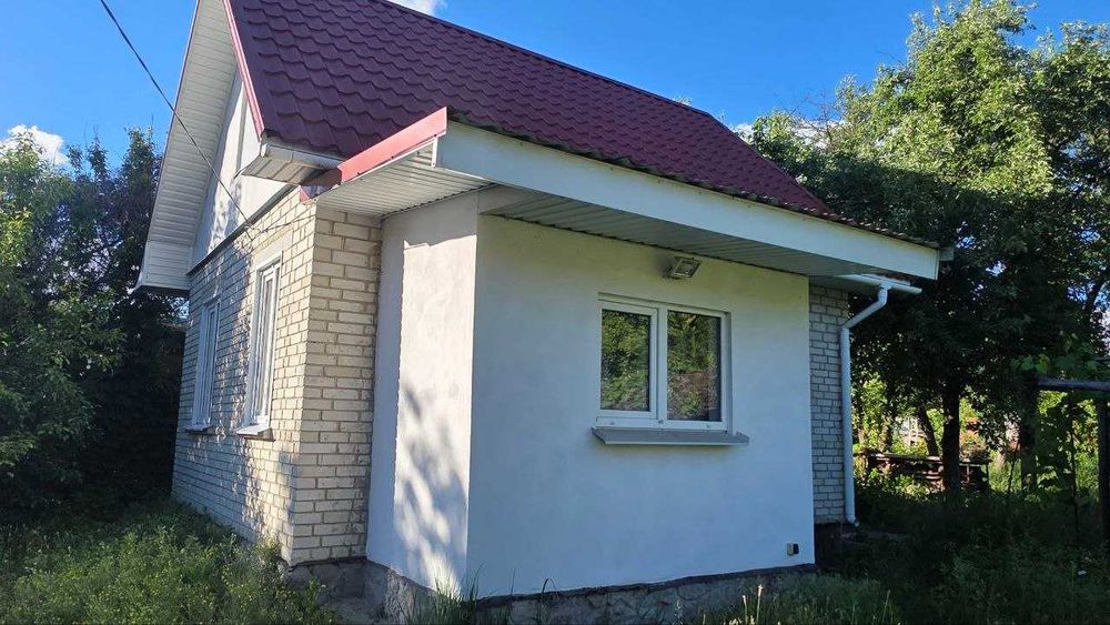 Продається дачний будинок в с.Терешках