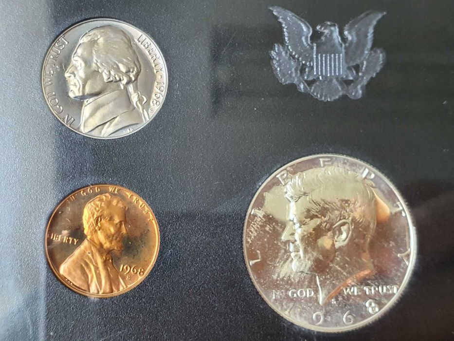 Річний Набір Монет США 1968 року якості Пруф (1968 United States Proof Set) у захисному пластиковому кейсі
