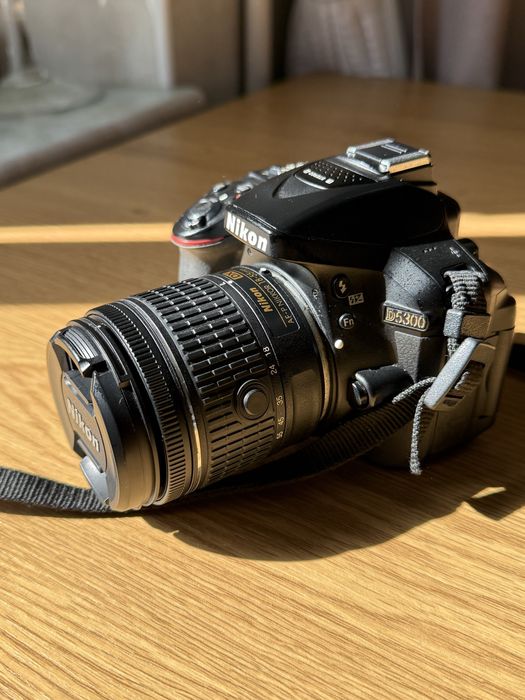 Nikon D5300 + 18-55mm VR — відмінний стан