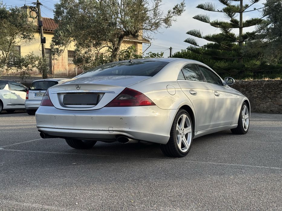 Mercedes-Benz CLS 320 CDI  *IUC Antigo*