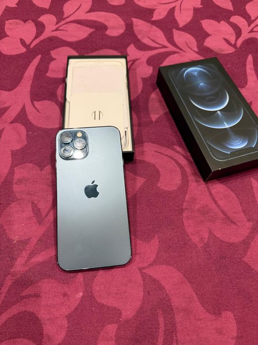 Iphine 12 pro max 256