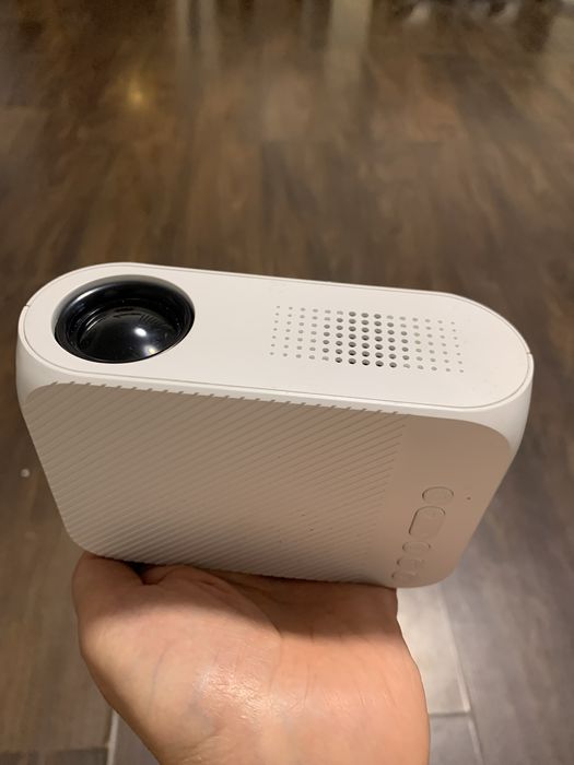 Портативный проектор