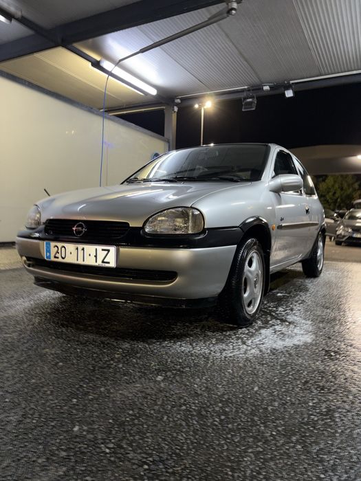 Opel Corsa B 1.5 TD  SPORT —  Estimado • Teto de abrir • Fiável