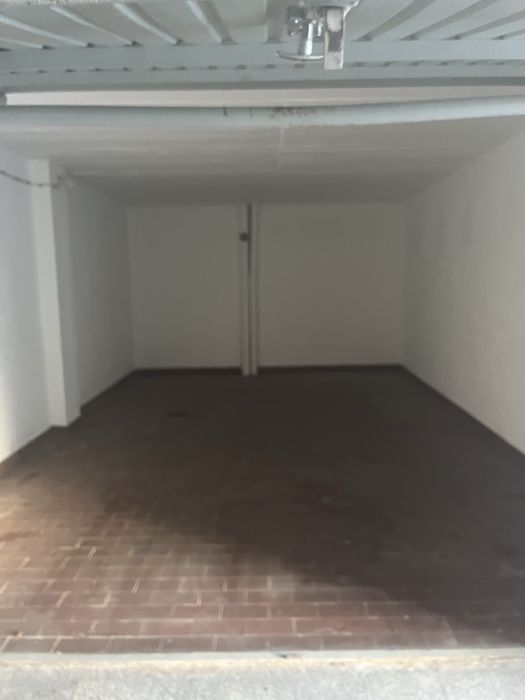 Arrendo box garagem  35 metros   quadrados
