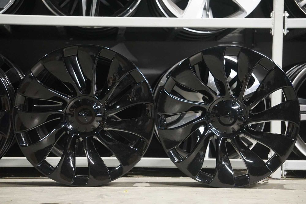 Alufelgi oryginał Tesla 5x114,3 9Jx20 et34 cb64,1mm czarny polysk