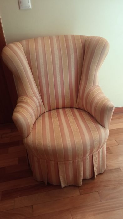 Sofá.        senhorinha