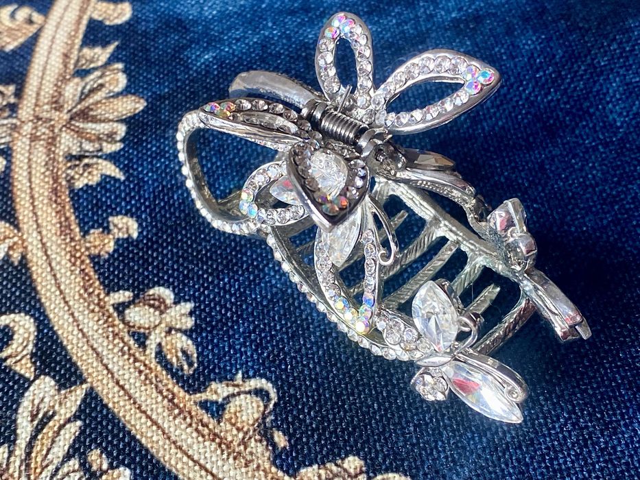 Заколка для волос крабик бабочка. Бабочки. Закололока. Бижутерия.