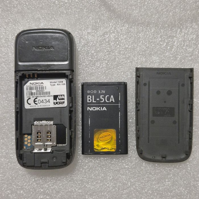 Телефон Nokia 1208/ мобильный телефон/ Nokia 1208/ кнопочный телефон