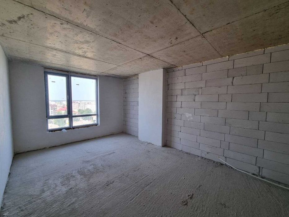 Продаж квартири в жк Манхетен з великою кухнею