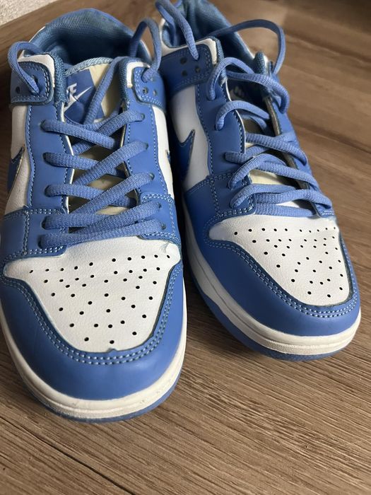 Nike dunk low university blue