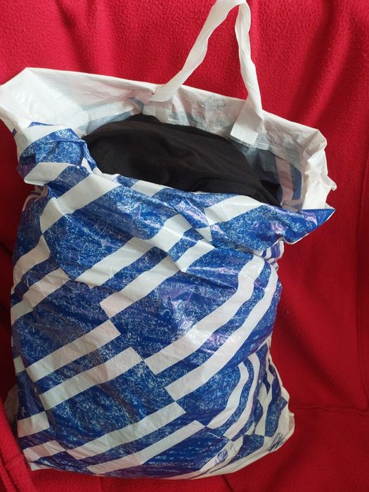 Paka ubran damskich w rozmiarze S