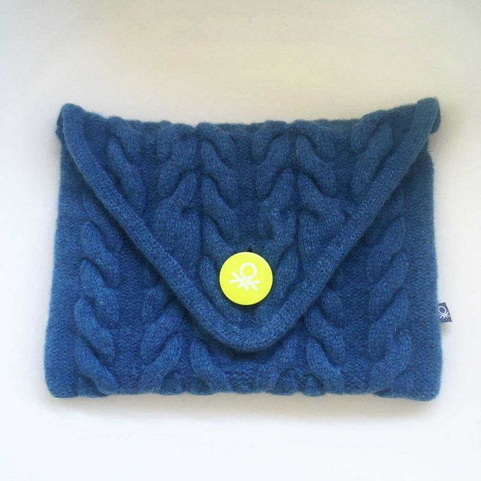 Bolsa para tablet, em lã, Benetton, nova