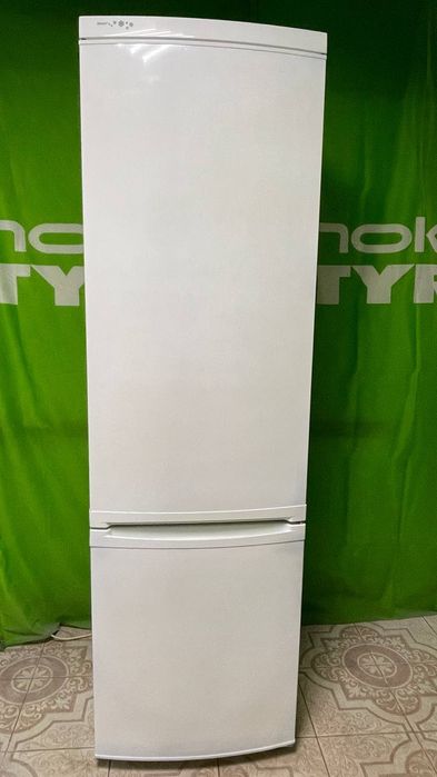 Холодильник б/в Zanussi mod.ZRB940PW виста 205 см