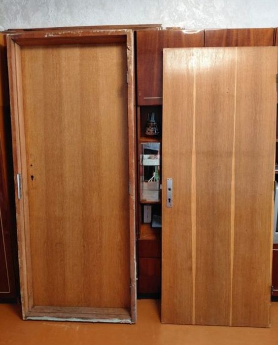 2 Кровать,диван, мебель,двери,фуга