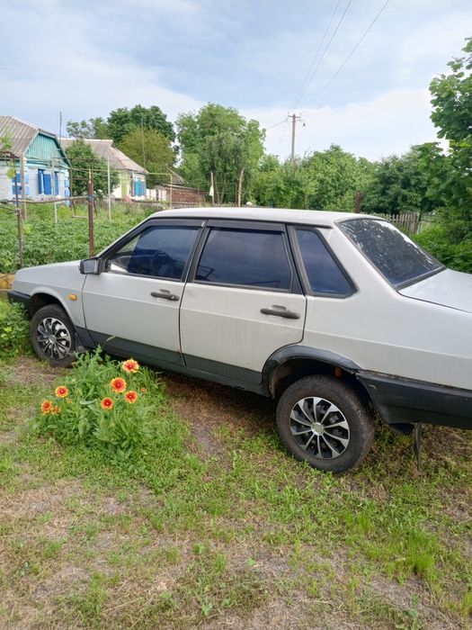 Продам ваз 21099