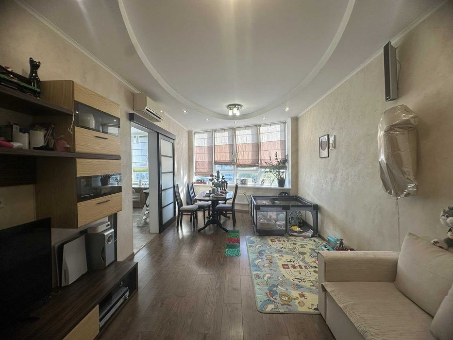 Трехкомнатная квартира и кухня 38м, ЖК "Звездный Городок", Армейская