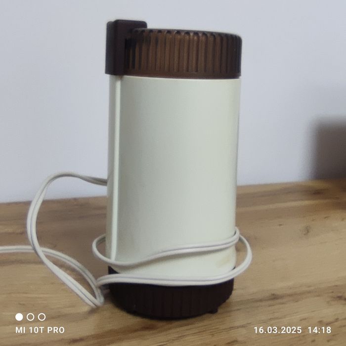 Elektryczny młynek do kawy DDR