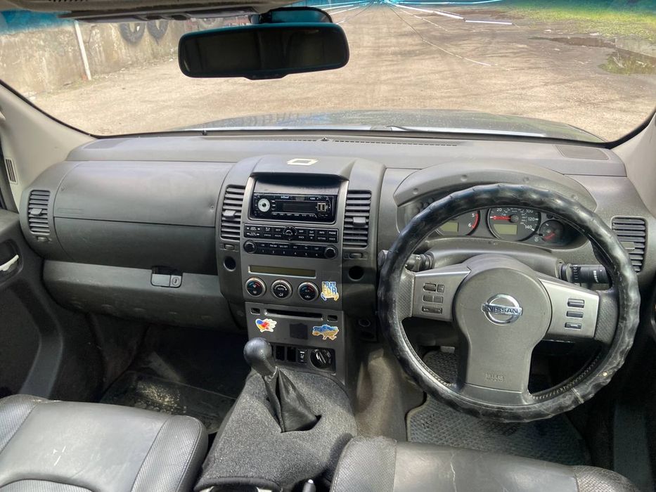 Nissan Navara D40(Ніссан Навара Д40) 2,5 дизель 2006 рік Механіка Повний привід 4Х4 Гарний Пікап
