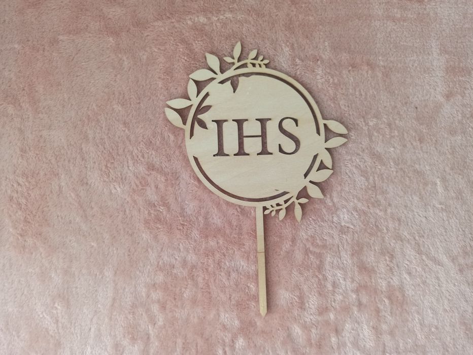 Toper na tort komunijny  Ozdoba na tort komunijny drewniana