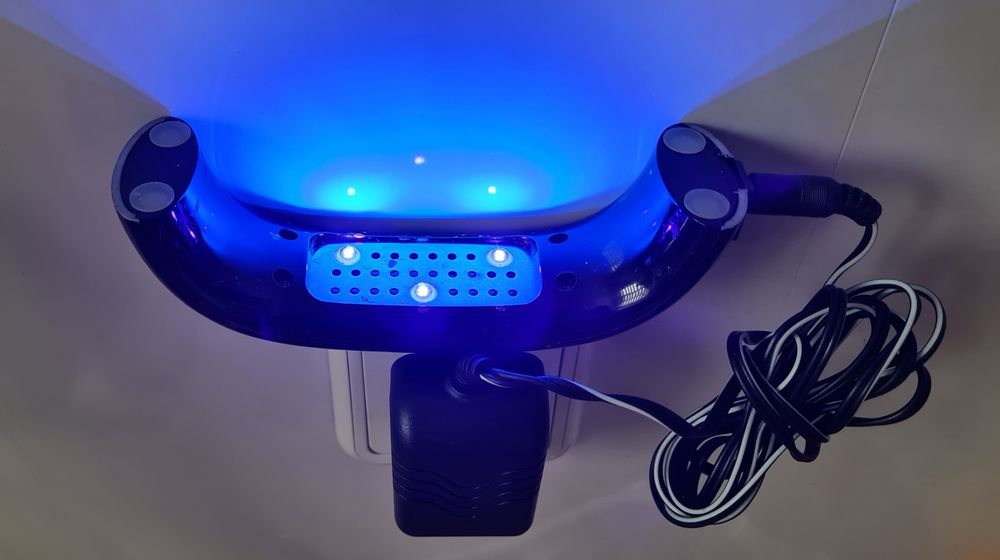 Лампа для сушіння гель-лака