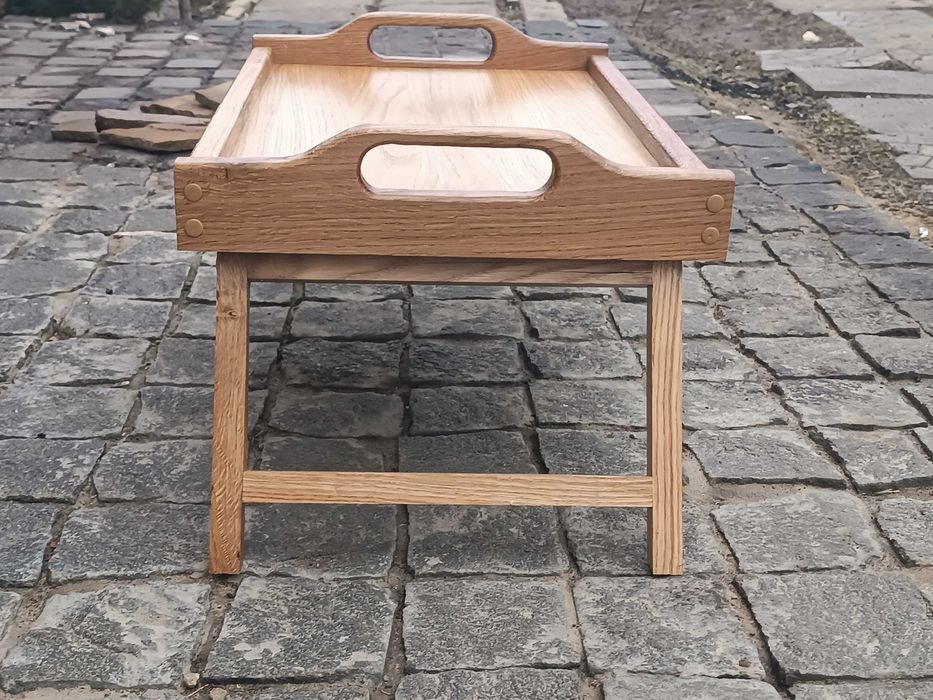 Дубовый столик для завтрака(ноутбука) в постель.