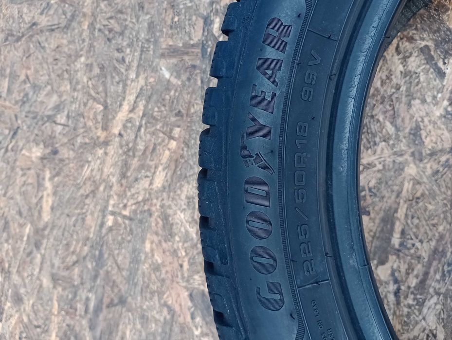 Opony Zimowe 2x 225/50 R18 99V Goodyear Ultragrip Performance +