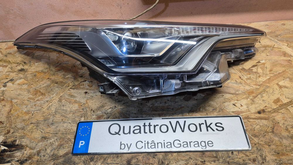 Otica Farol Direito Toyota C-HR X10 X50 2016 a 2024 Ref. 81110F4071 FULL LED Original