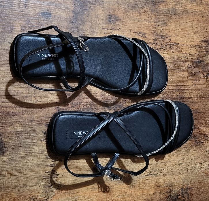 Sandały czarne z diamencikami 40