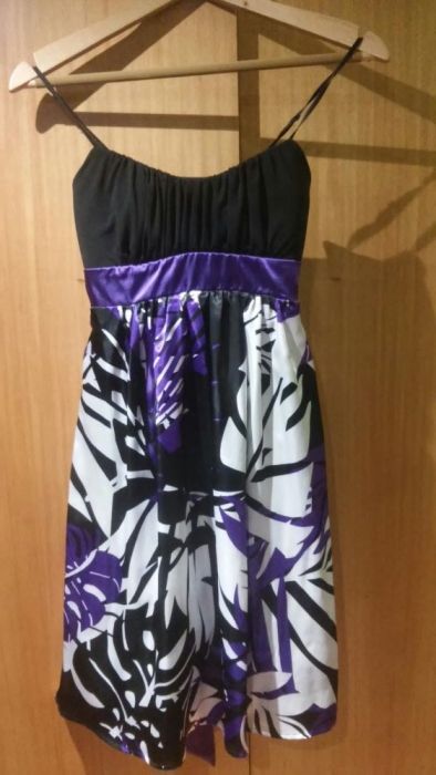Vestido em excelente estado. Marca: Easy Wear.
