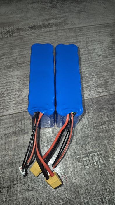 Baterie 8.4v 2s7p 21Ah do łódki zanętowej