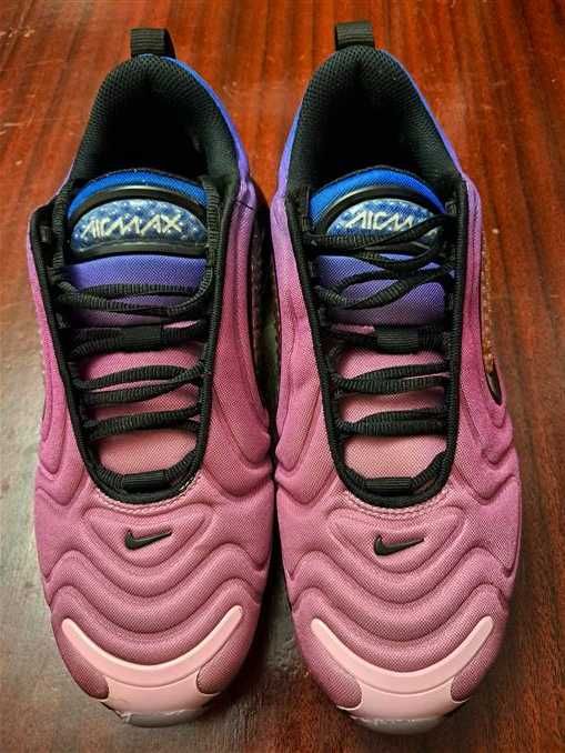 Женские Оригинальные кроссовки Nike 41.5 размер.