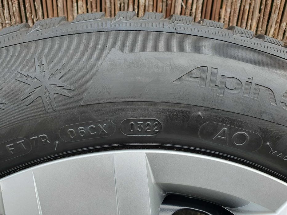 4x Oryginalne koła 16-stki VW 5x112 Michelin 205/60/16 92H 8,1mm 2022r.