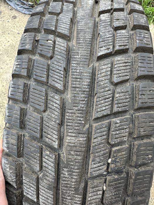 Продам зимові шини