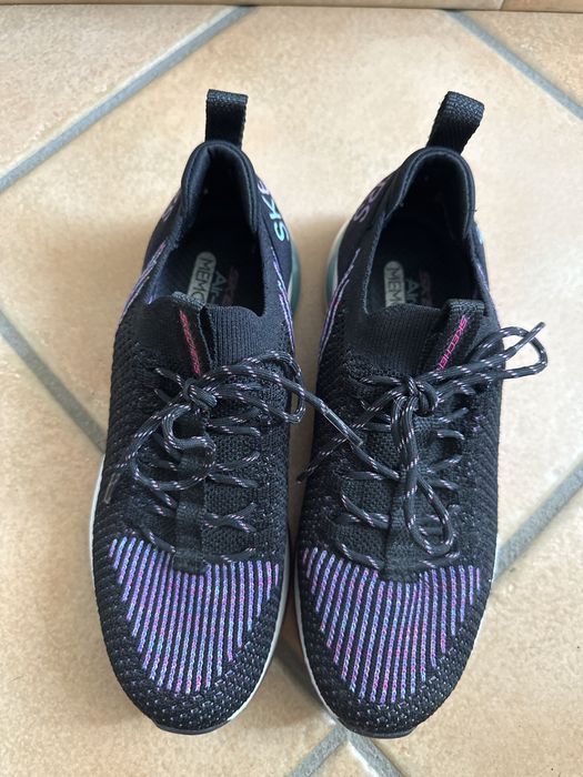 Skechers  Air -Cooled Memory Foam feminino