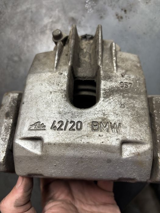 Супорта задні БМВ е60/61 3.0Д