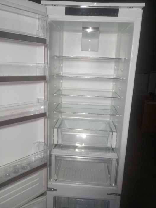 Lodówka Beco do zabudowy