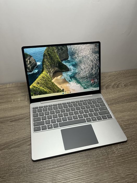 microsoft surface laptop go - купити ноутбуки - Ціна на OLX.ua