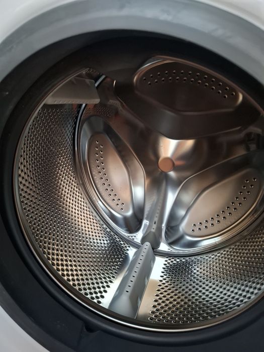 Maquina de lavar Hotpoint, 7kg capacidade.