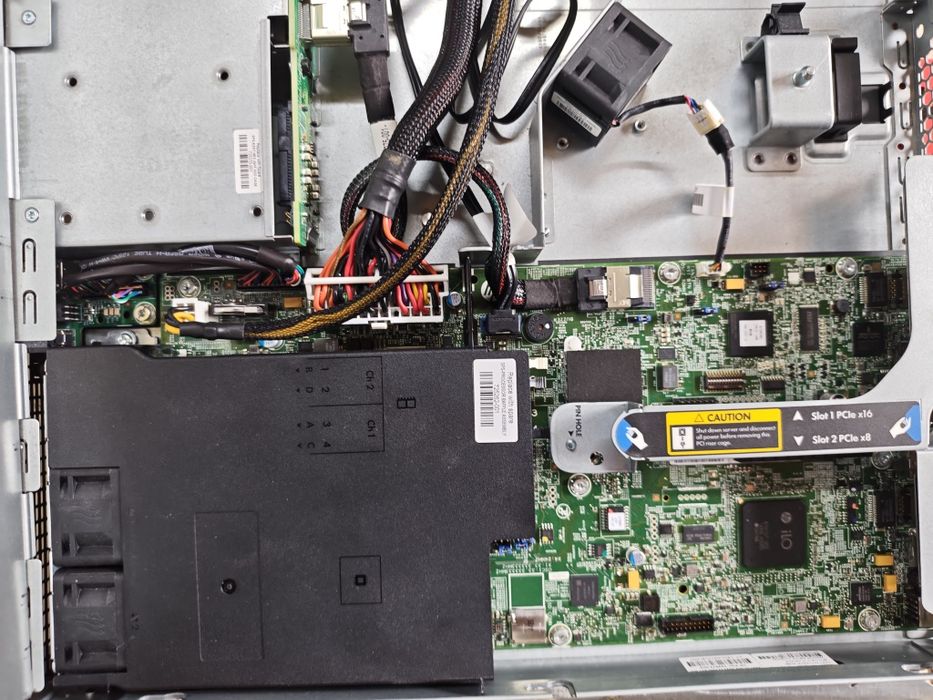 Сервер Hp Proliant DL320e Gen 8 v2