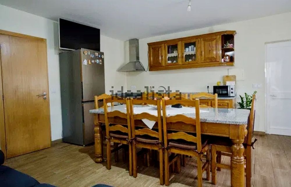 Moradia T4 com piscina