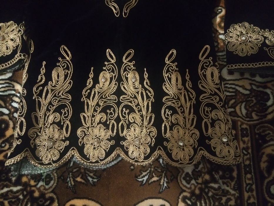 Національний дитячий східний о кафтан на дівчинку (ручна робота)